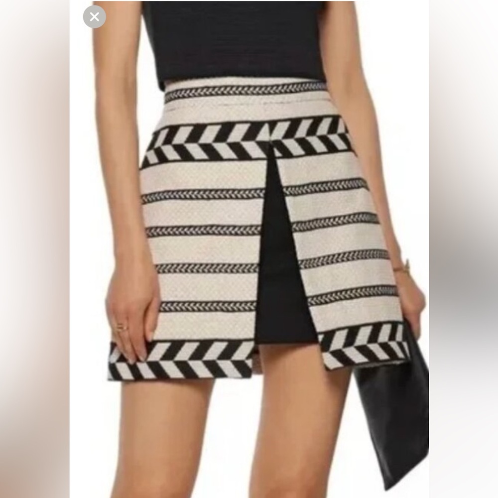 Alice + Olivia Black and White Striped Skirt - Picture 3 of 8